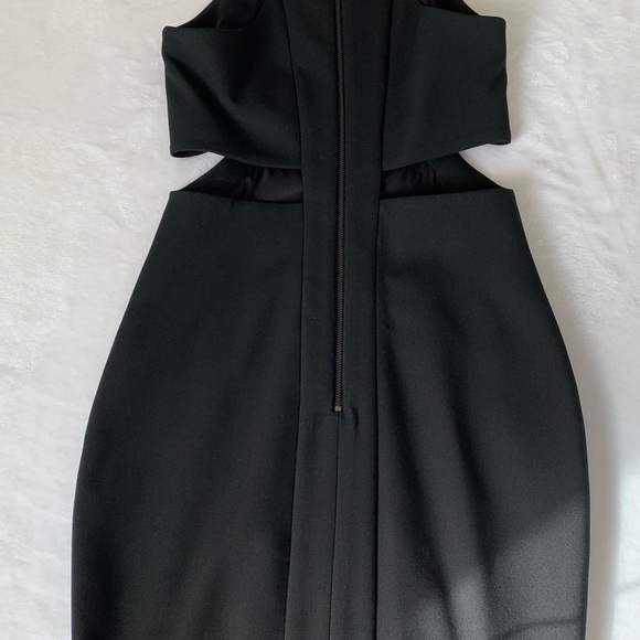 ELIZABETH and JAMES Cutout Dress (NWT) - Picture 6 of 6